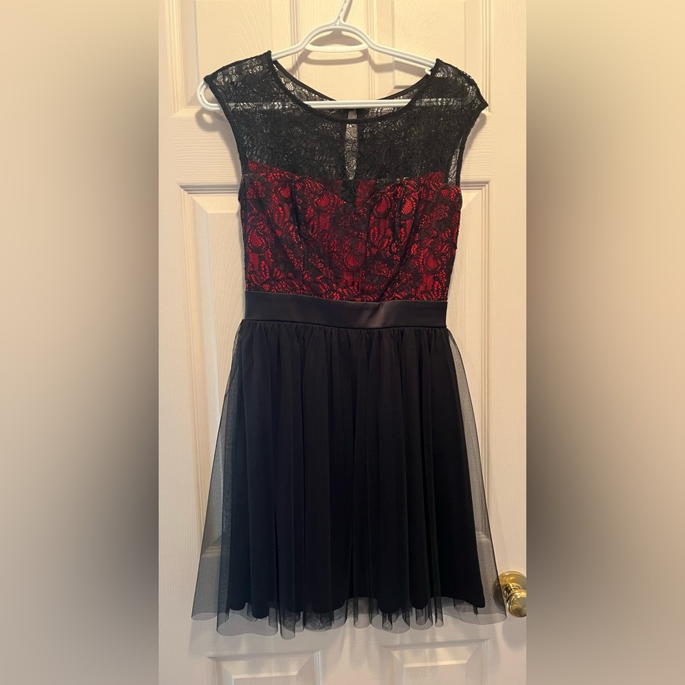 Mystic size small dress